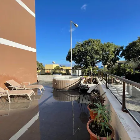 Terrace With Ocean View カニコ